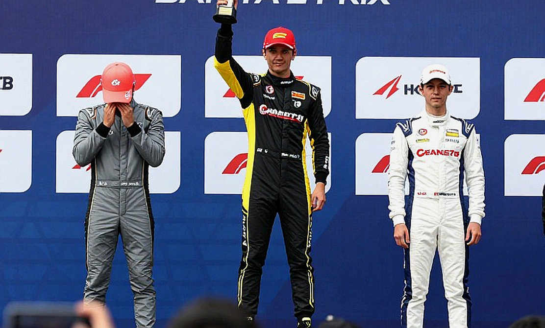 F1 ट्रांसफर विंडो 2026: सुर्ख़ी पहले, दस्तावेज़ बाद में — और एक खाली डोज़ियर F1 ट्रांसफर विंडो 2026: सुर्ख़ी पहले, दस्तावेज़ बाद में — और एक खाली डोज़ियर