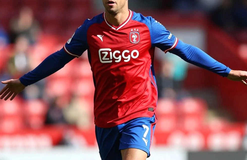 A 40-Year Low, 13th Place and the Draw That Could Not Hide the Crisis: Auditing Michael Carrick's 'Step Forward' A 40-Year Low, 13th Place and the Draw That Could Not Hide the Crisis: Auditing Michael Carrick's 'Step Forward'