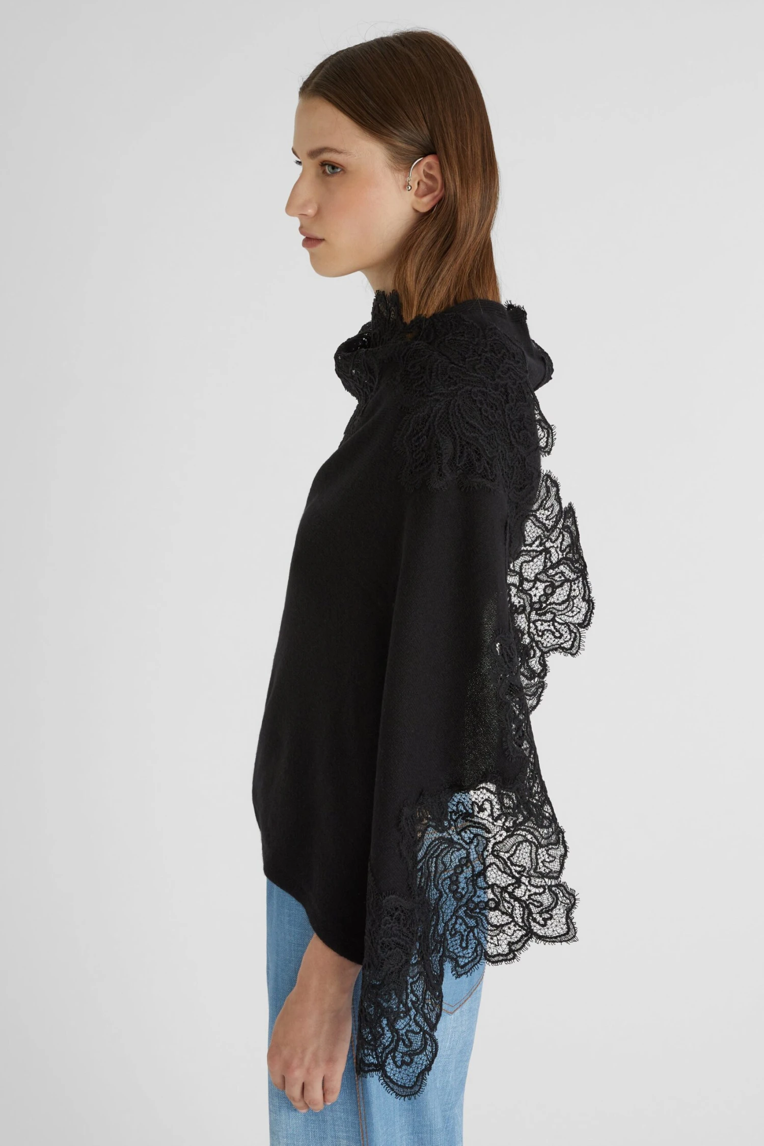 ERMANNO SCERVINO Black Pure Cashmere Stole With Lace 4 ERMANNO SCERVINO Black Pure Cashmere Stole With Lace - Image 2