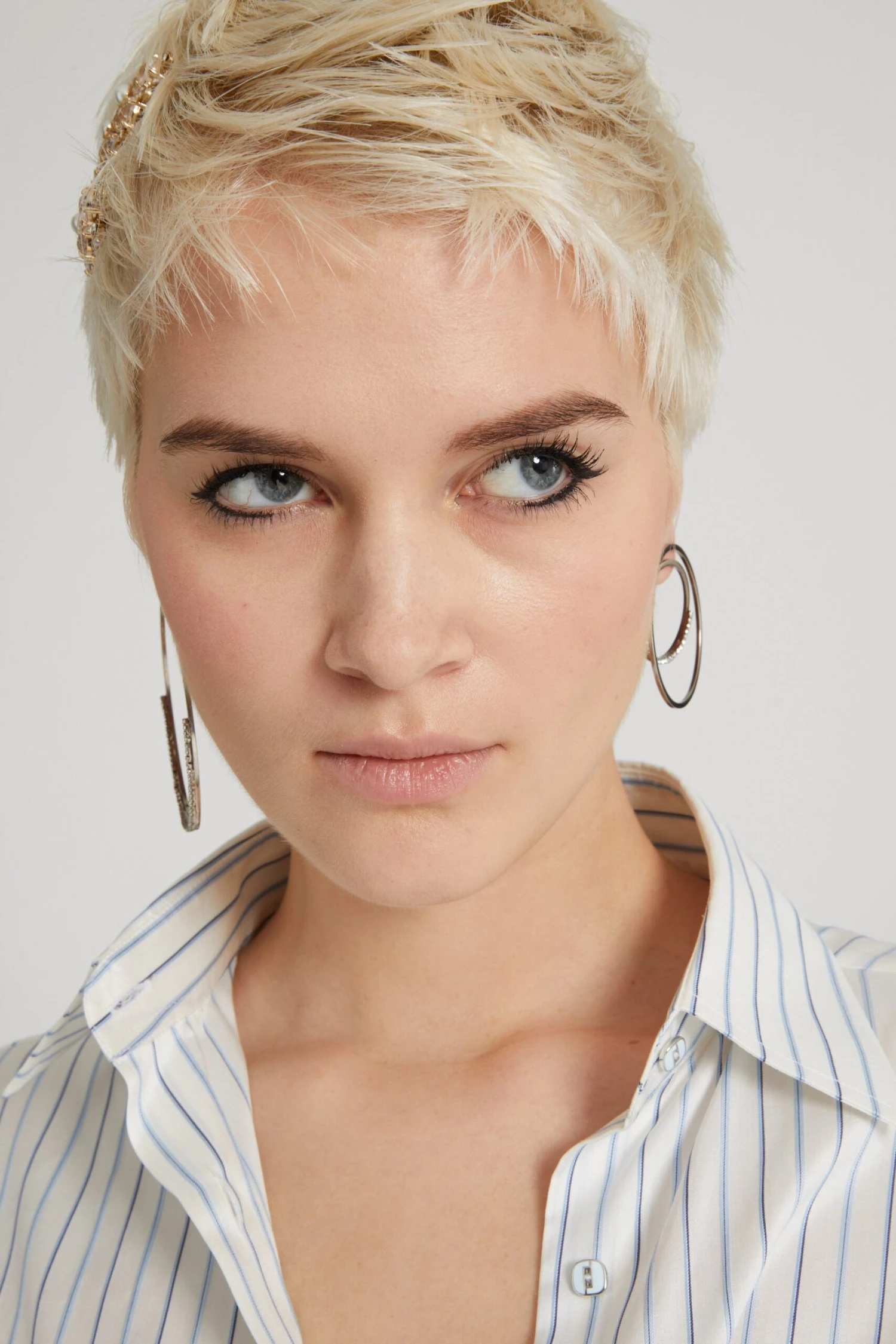 ERMANNO SCERVINO Set Of Three Hoop Earrings With Micro Stones 6 ERMANNO SCERVINO Set Of Three Hoop Earrings With Micro Stones - Image 4