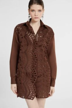 ERMANNO SCERVINO Oversize Cotton Poplin Shirt With Sangallo Effect A Jour -Angelina Store D464K613RXT 91220 03 2de6bc7f e1b6 4072 b6a2 b47e04f49583