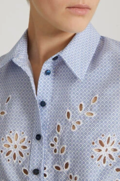 ERMANNO SCERVINO Cropped Sleeveless Blouse With Tie Print And Cock Lace Details -Angelina Store D464K701NTK R4601 04 b751f616 71ff 470a 8c19 58cc9d6cb53e