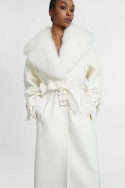ERMANNO SCERVINO Single-breasted Midi Tailored Coat With Belt And Collar In Real Sheepskin Fur 9 ERMANNO SCERVINO Single-breasted Midi Tailored Coat With Belt And Collar In Real Sheepskin Fur -Angelina Store D476D331MTGVJ 14800 03